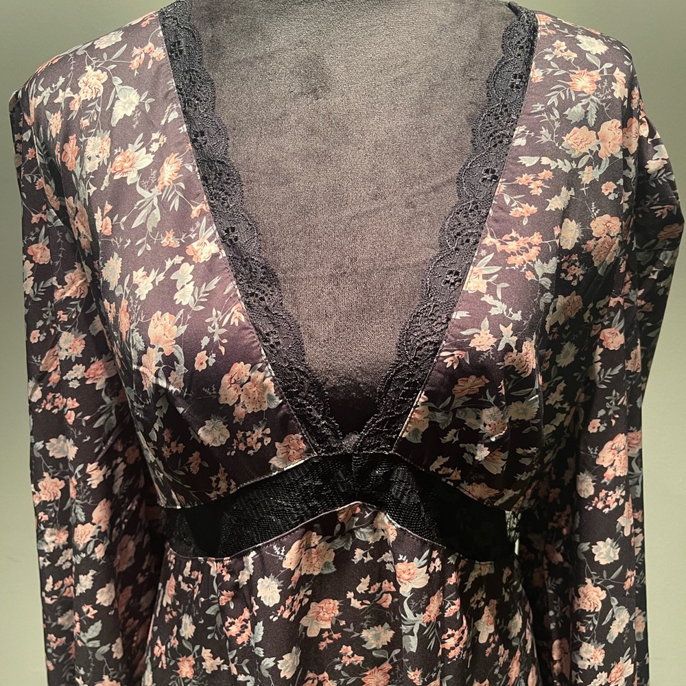 Floral lace dress